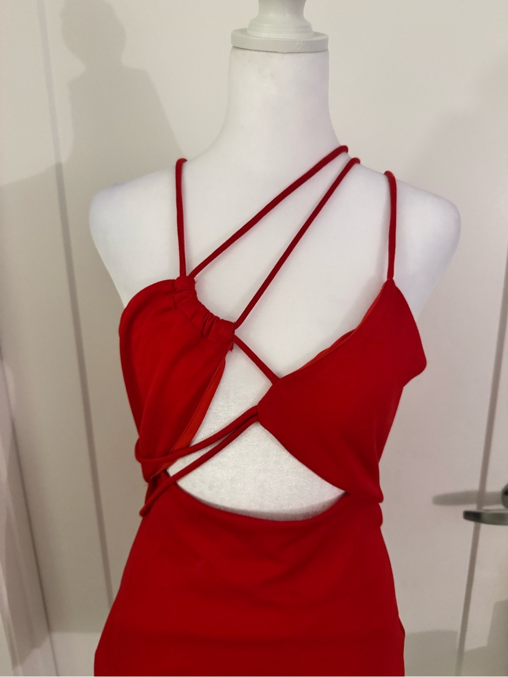 h:ours - Red Strappy Cutout Women's Dress